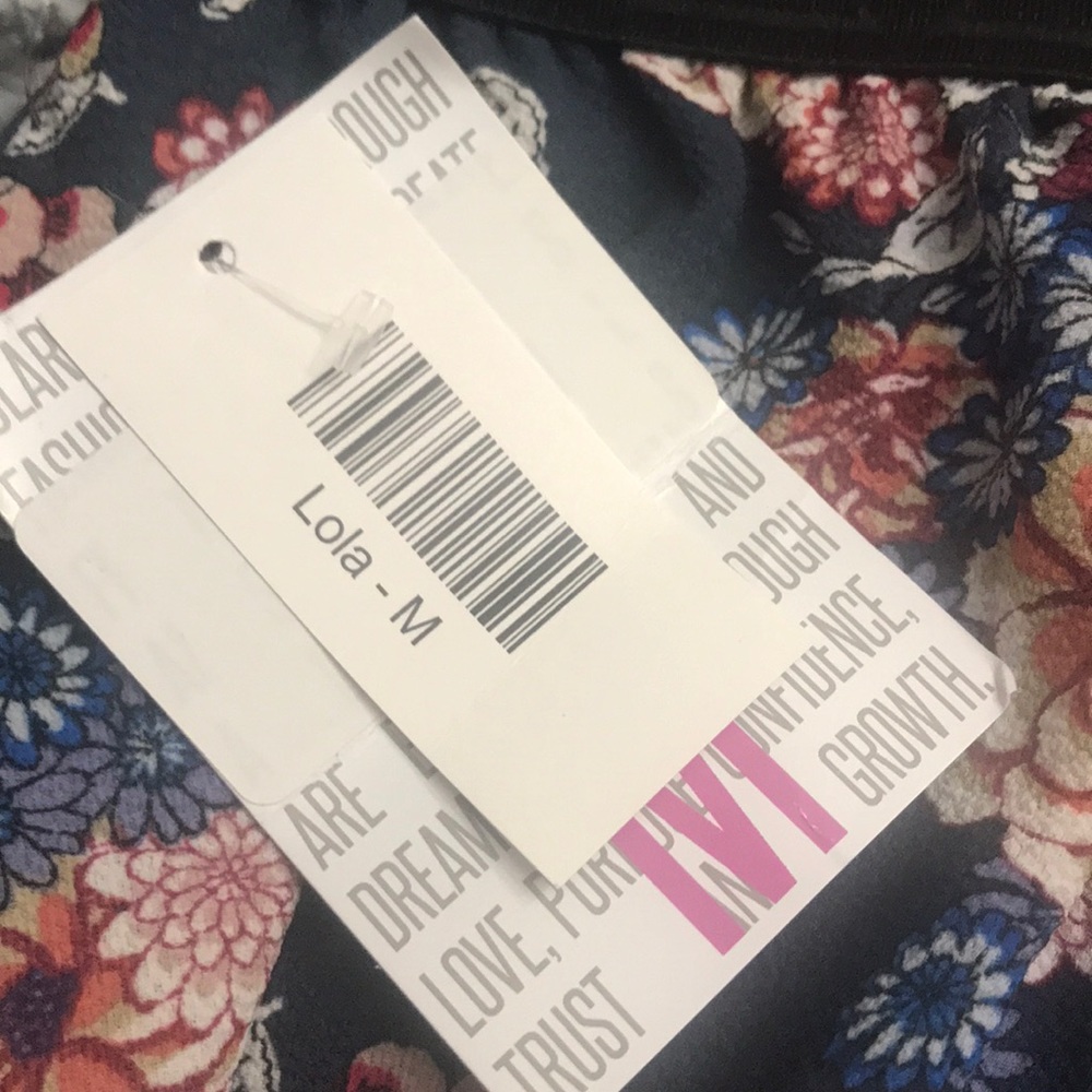 Lula Roe Outfit - Picture 2 of 3